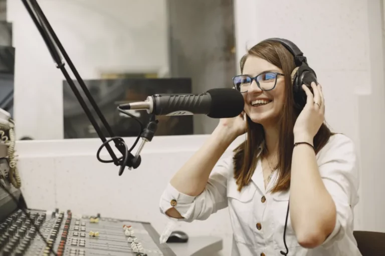 Podcast vs radio: ¿quién tiene mayor impacto hoy?